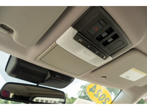 Used 2024 Mitsubishi Outlander SEL AWD/4WD image 32