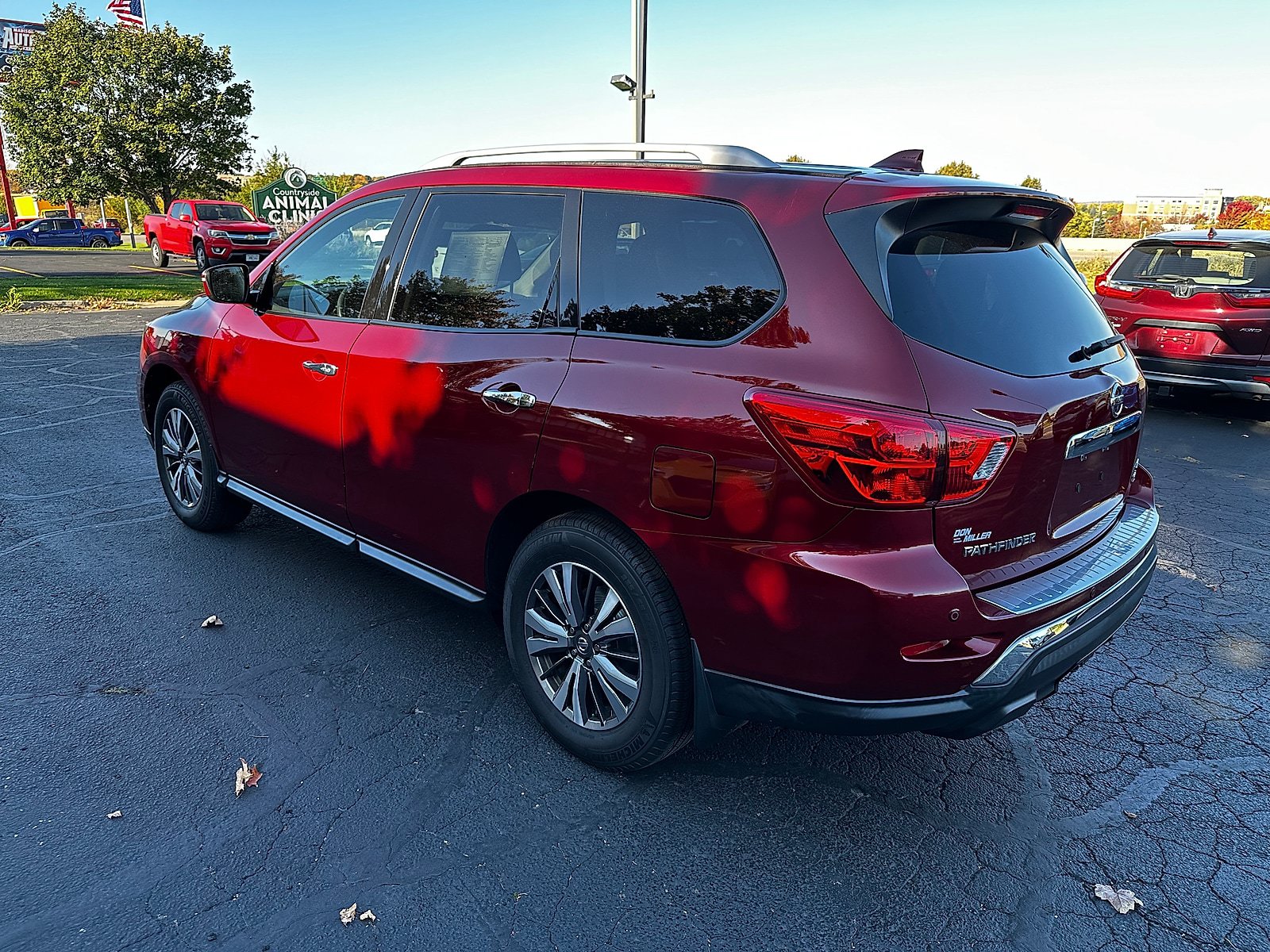 Used 2020 Nissan Pathfinder SV w/ Cargo Package AWD/4WD image 5