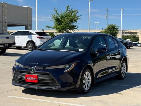 Used 2026 Toyota Corolla LE image 7