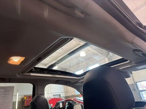 Used 2018 Subaru Forester 2.5i Limited image 15