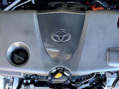 Used 2026 Toyota Camry LE w/ Convenience Package image 32