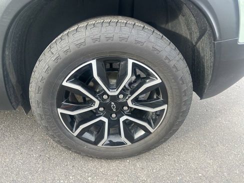 Used 2025 Chevrolet TrailBlazer ACTIV w/ Convenience Package image 10