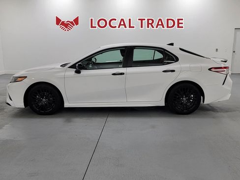 Used 2020 Toyota Camry SE FWD image 5