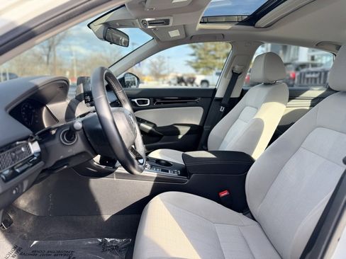 Used 2023 Honda Civic EX image 16