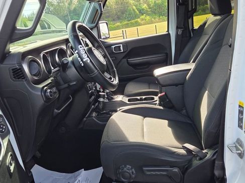Used 2020 Jeep Wrangler Unlimited Sport AWD/4WD image 5