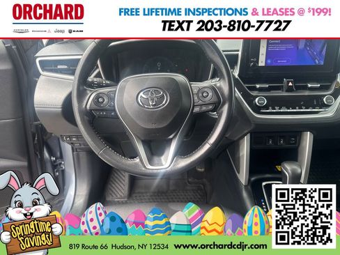 Used 2023 Toyota Corolla Cross XLE w/ Convenience Package AWD/4WD image 13