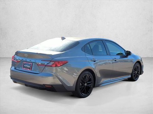 New 2026 Toyota Camry SE image 5