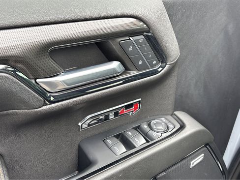 Used 2024 GMC Sierra 1500 AT4 w/ Technology Package image 19