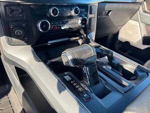 Used 2022 Ford F150 Lariat w/ Equipment Group 502A High image 19