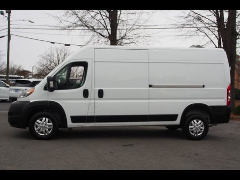 Used 2021 RAM ProMaster 2500 w/ Convenience Group image 2