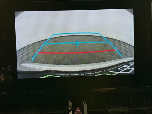 Used 2023 Toyota Corolla LE image 21