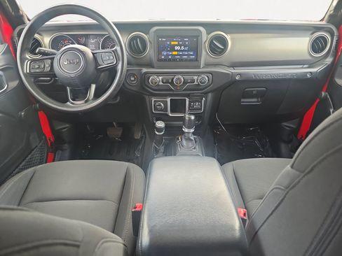 Used 2018 Jeep Wrangler Unlimited Sport image 3