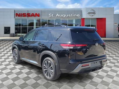 New 2026 Nissan Pathfinder Platinum w/ Cargo Package