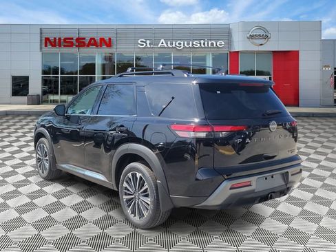 New 2026 Nissan Pathfinder Platinum w/ Cargo Package AWD/4WD image 4