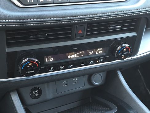 New 2026 Nissan Rogue SV AWD/4WD image 20