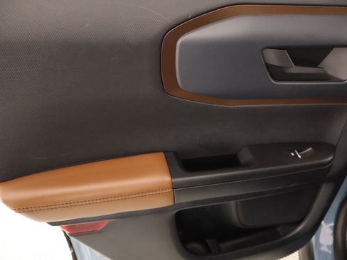 Used 2021 Ford Bronco Sport Outer Banks w/ Outer Banks Package image 17