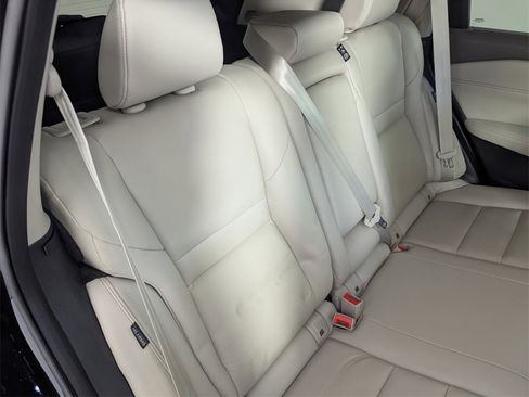 Used 2023 Nissan Rogue SL w/ SL Premium Package image 32