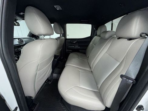 Certified 2023 Toyota Tacoma TRD Sport w/ Technology Package image 5