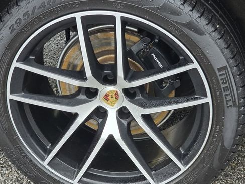 Used 2022 Porsche Macan image 12