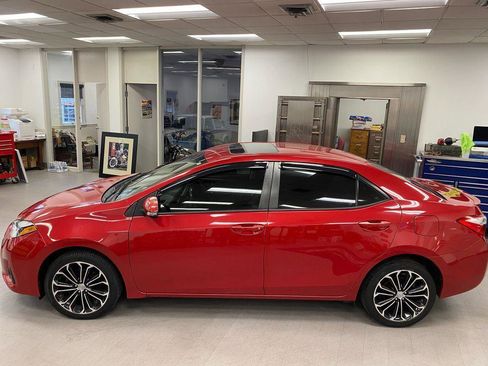 Used 2015 Toyota Corolla S image 17