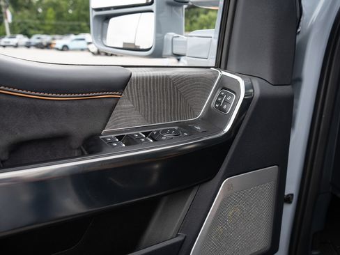 Used 2024 Ford F250 Platinum AWD/4WD image 22