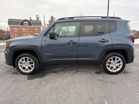 Used 2022 Jeep Renegade Latitude image 5