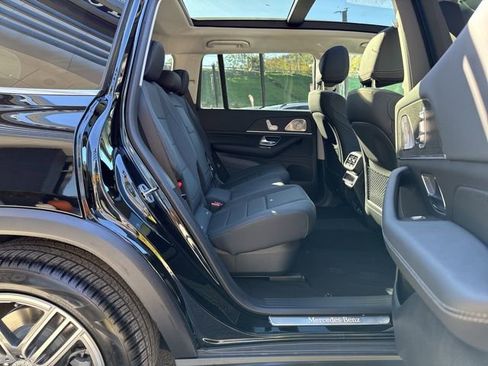 New 2026 Mercedes-Benz GLS 450 4MATIC image 26