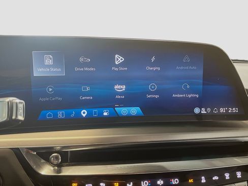 Used 2025 Cadillac Lyriq Sport w/ LPO, Floor Liner Package AWD/4WD image 15