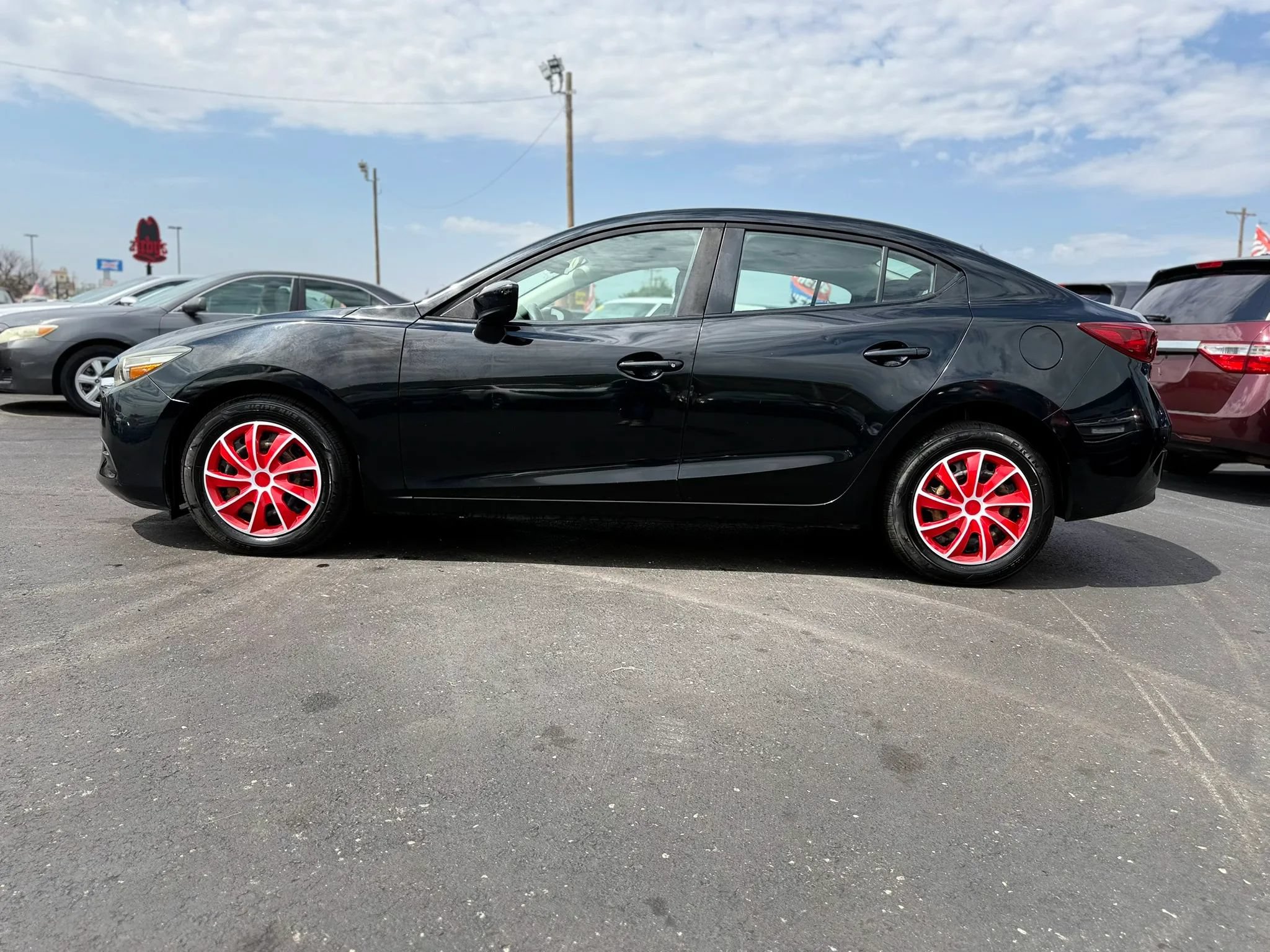 Used 2017 MAZDA MAZDA3 Sport FWD image 6