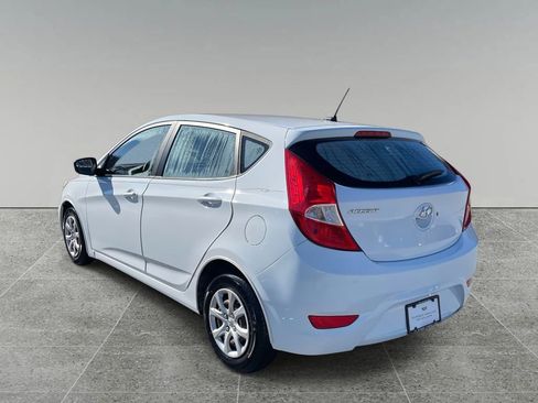 Used 2014 Hyundai Accent GS image 3