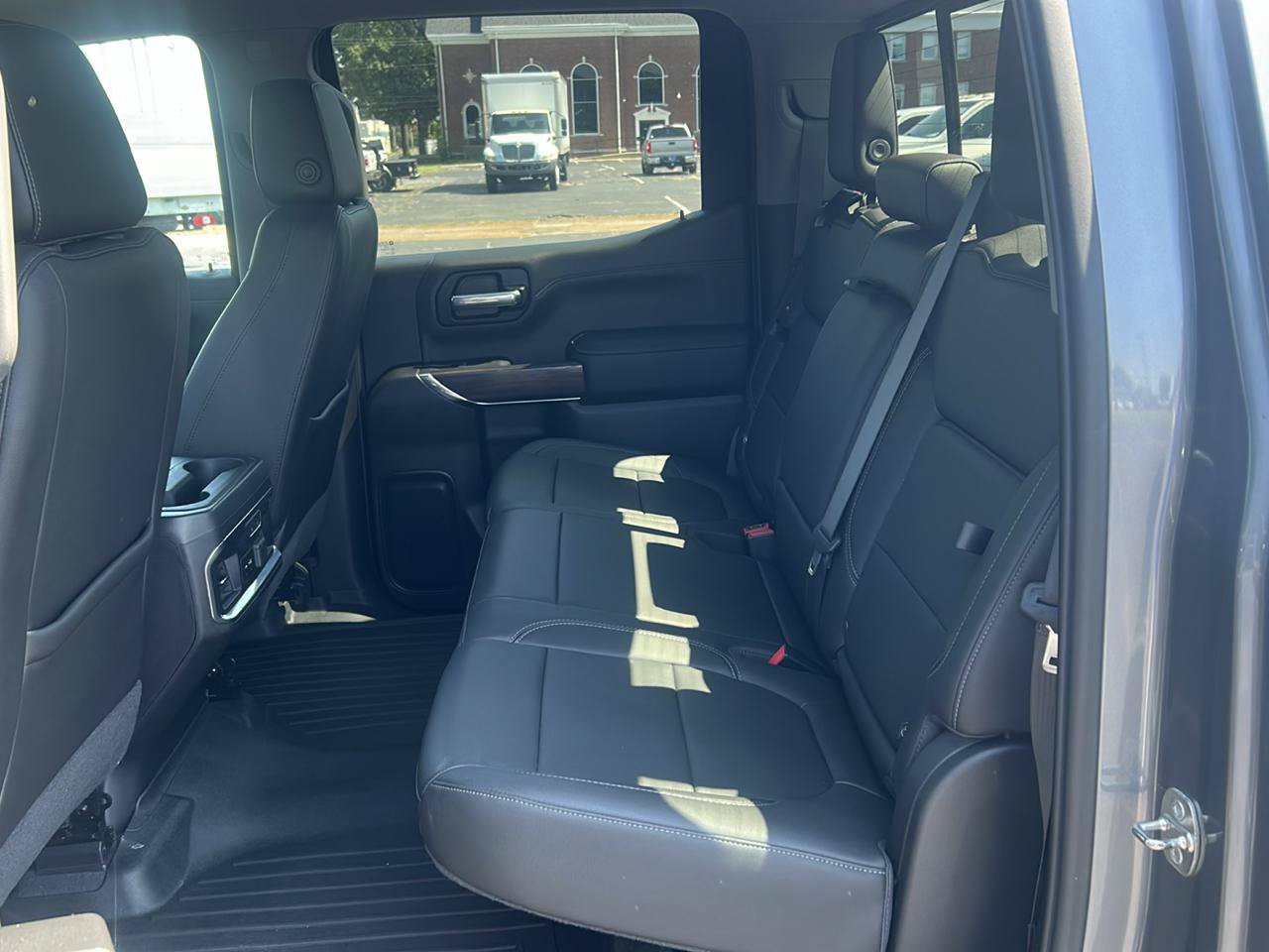 Used 2019 GMC Sierra 1500 SLT w/ SLT Premium Package AWD/4WD image 14