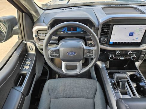 Used 2025 Ford F150 Lightning XLT image 28
