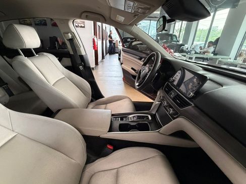 Used 2020 Honda Accord Hybrid image 35