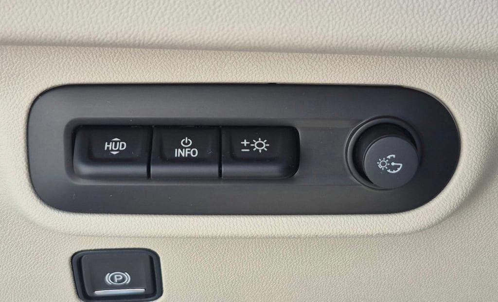 Used 2024 GMC Terrain Denali w/ Denali Premium Package AWD/4WD image 74