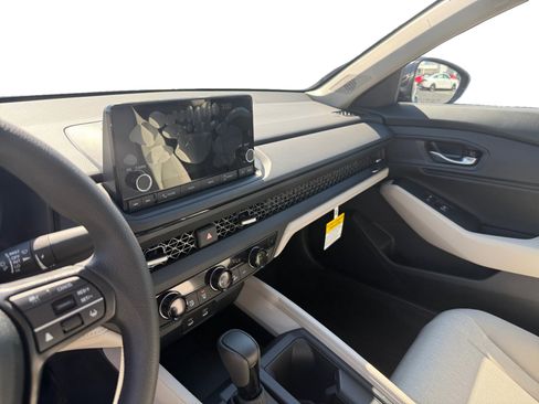 New 2025 Honda Accord SE image 12