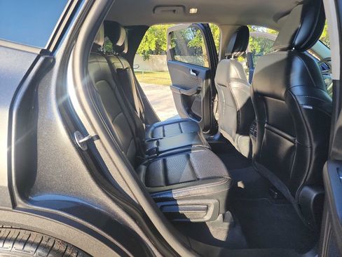 Used 2020 Ford Escape SEL image 33