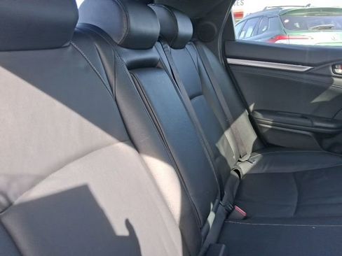 Used 2019 Honda Civic Sport Touring image 10