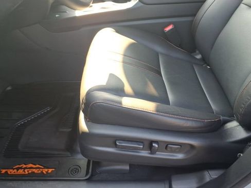 Used 2025 Honda Ridgeline TrailSport image 14