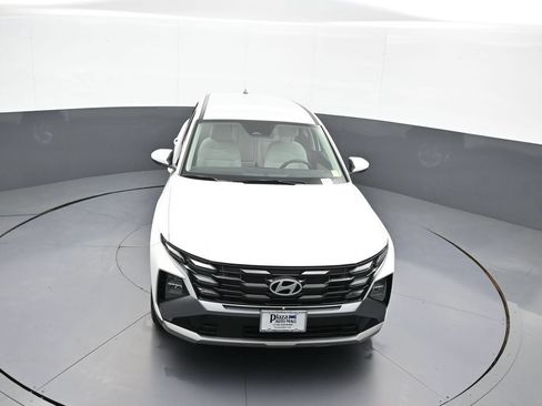 Certified 2025 Hyundai Tucson SE AWD/4WD image 34