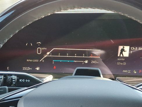 Certified 2025 Cadillac Escalade ESV Sport w/ Touring Package image 26