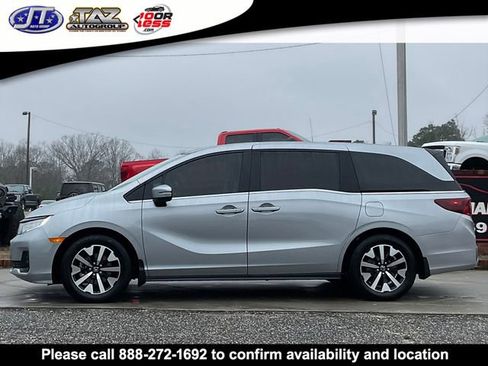 Used 2025 Honda Odyssey EX-L image 4