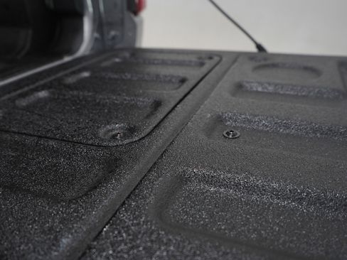 Used 2025 RAM 1500 Limited image 12