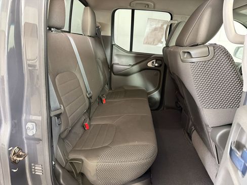 Used 2014 Nissan Frontier PRO-4X AWD/4WD image 27