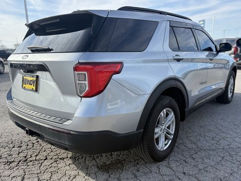 Used 2023 Ford Explorer XLT w/ Class IV Trailer Tow Package image 5
