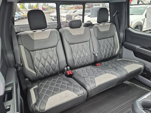 Used 2025 Ford F250 XLT w/ Black Appearance Package AWD/4WD image 22