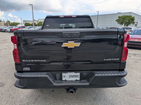 Used 2023 Chevrolet Silverado 1500 Custom RWD image 6