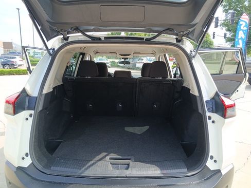 Used 2023 Nissan Rogue SV AWD/4WD image 21