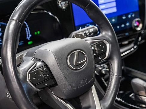 Used 2025 Lexus NX 350h AWD w/ Accessory Package (2T) image 21