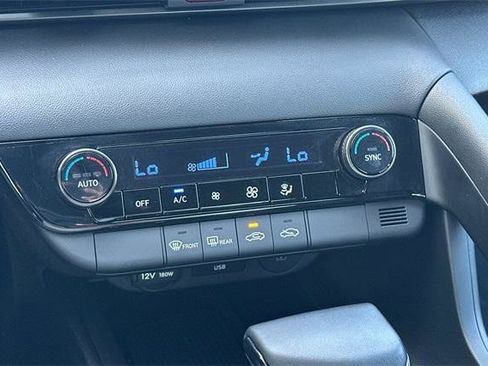 Certified 2025 Hyundai Elantra Sport image 20