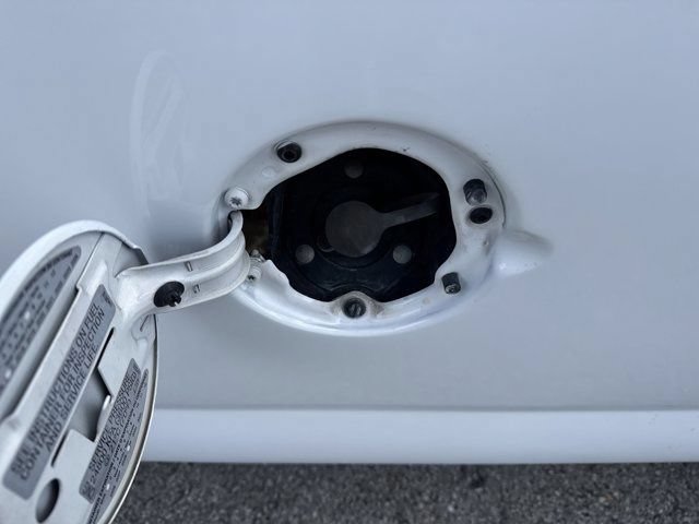 Used 2014 Chevrolet Express 2500 RWD image 14